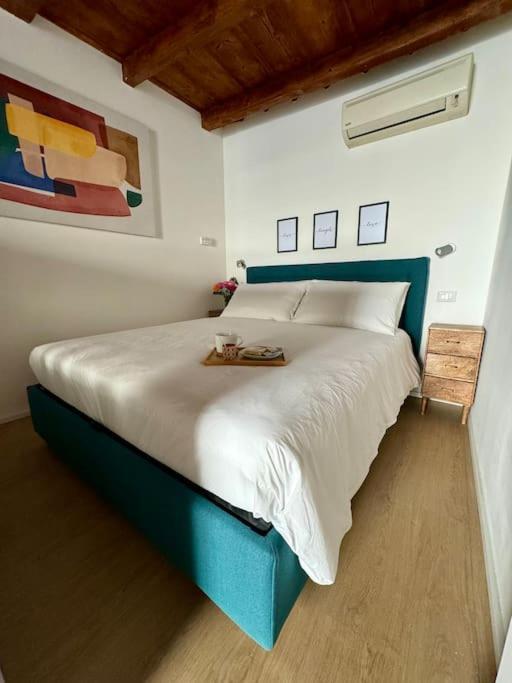 Splendido Bilocale In Via Madonnina, Zona Brera Lägenhet Milano Exteriör bild